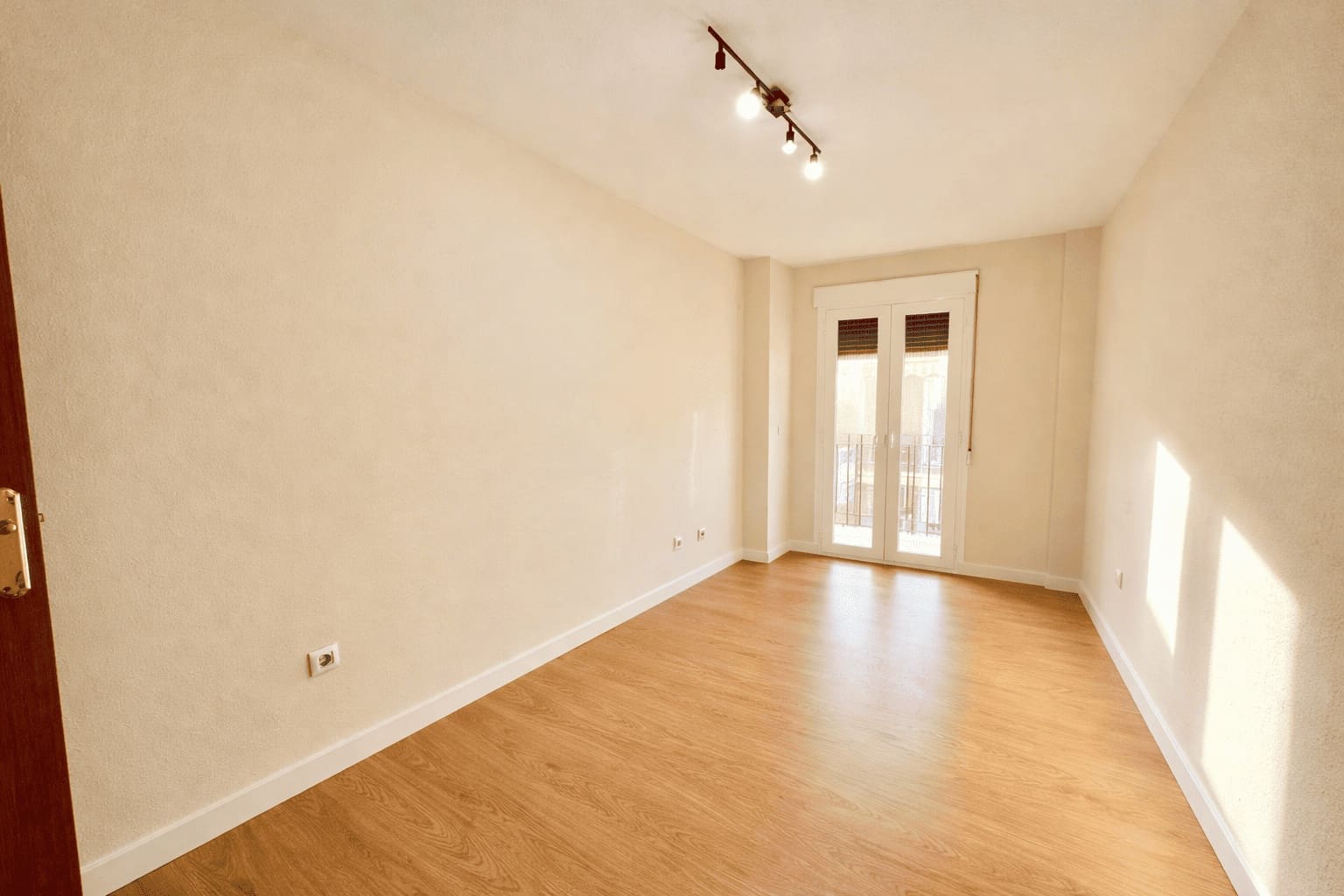 3 bedroom Apartment for sale in Aguilas with garage - € 178,500 (Ref: 9921350)