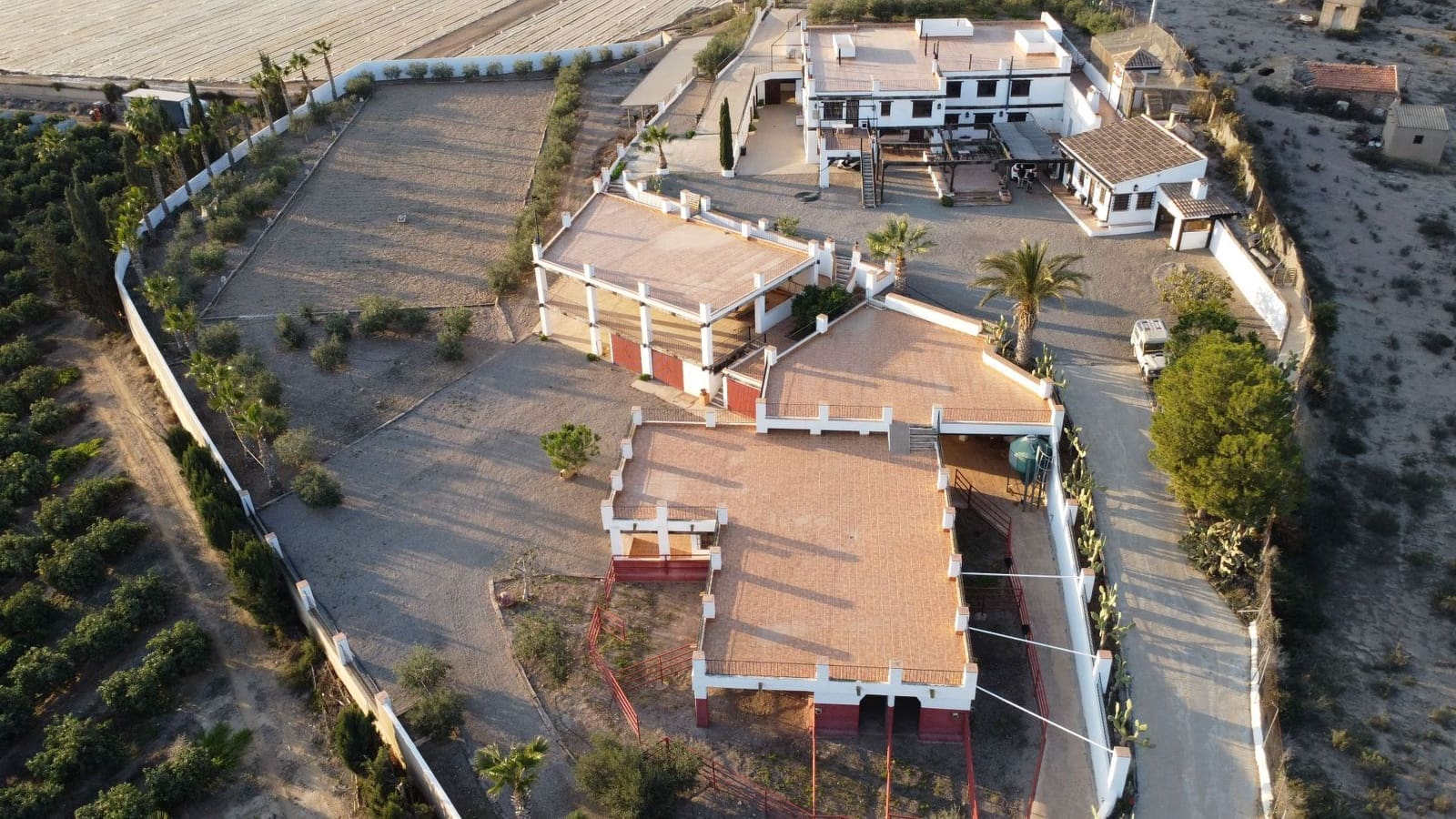 8 bedroom Finca/Country House for sale in Cordoba city with garage - € 850,000 (Ref: 9921351)