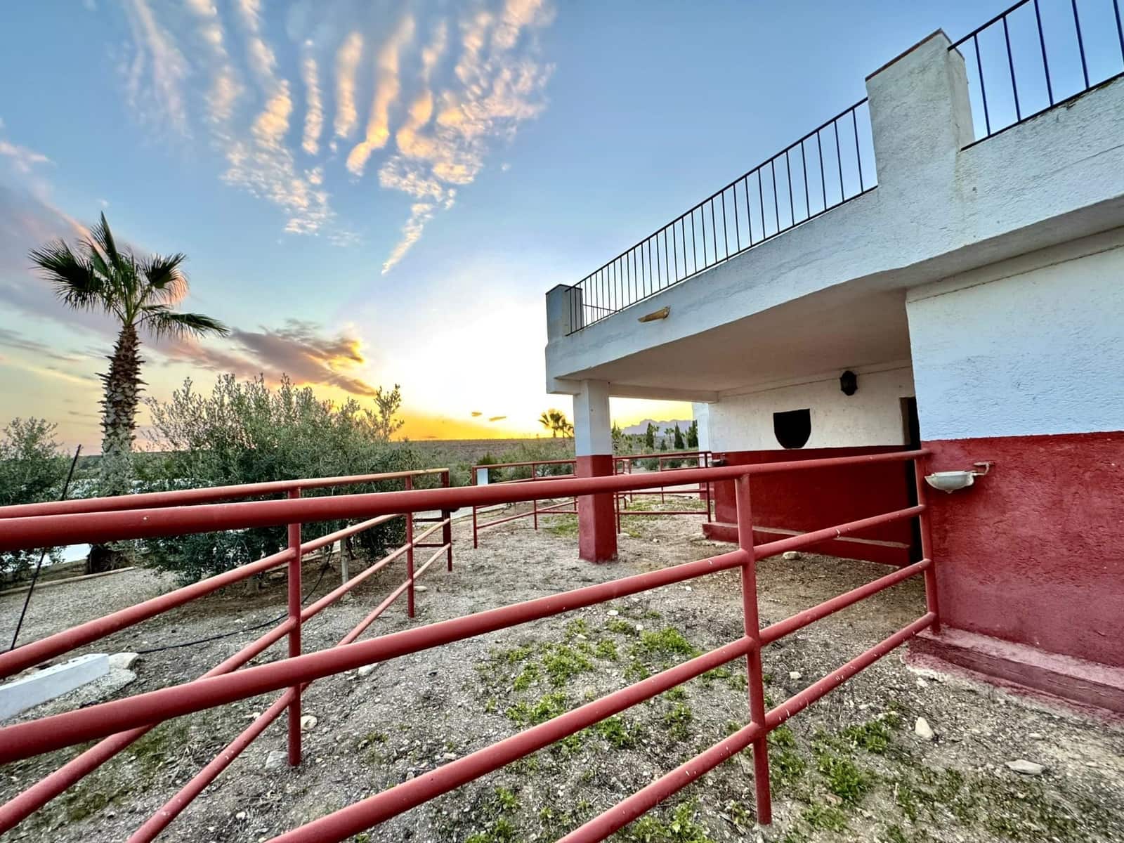8 bedroom Finca/Country House for sale in Cordoba city with garage - € 850,000 (Ref: 9921351)