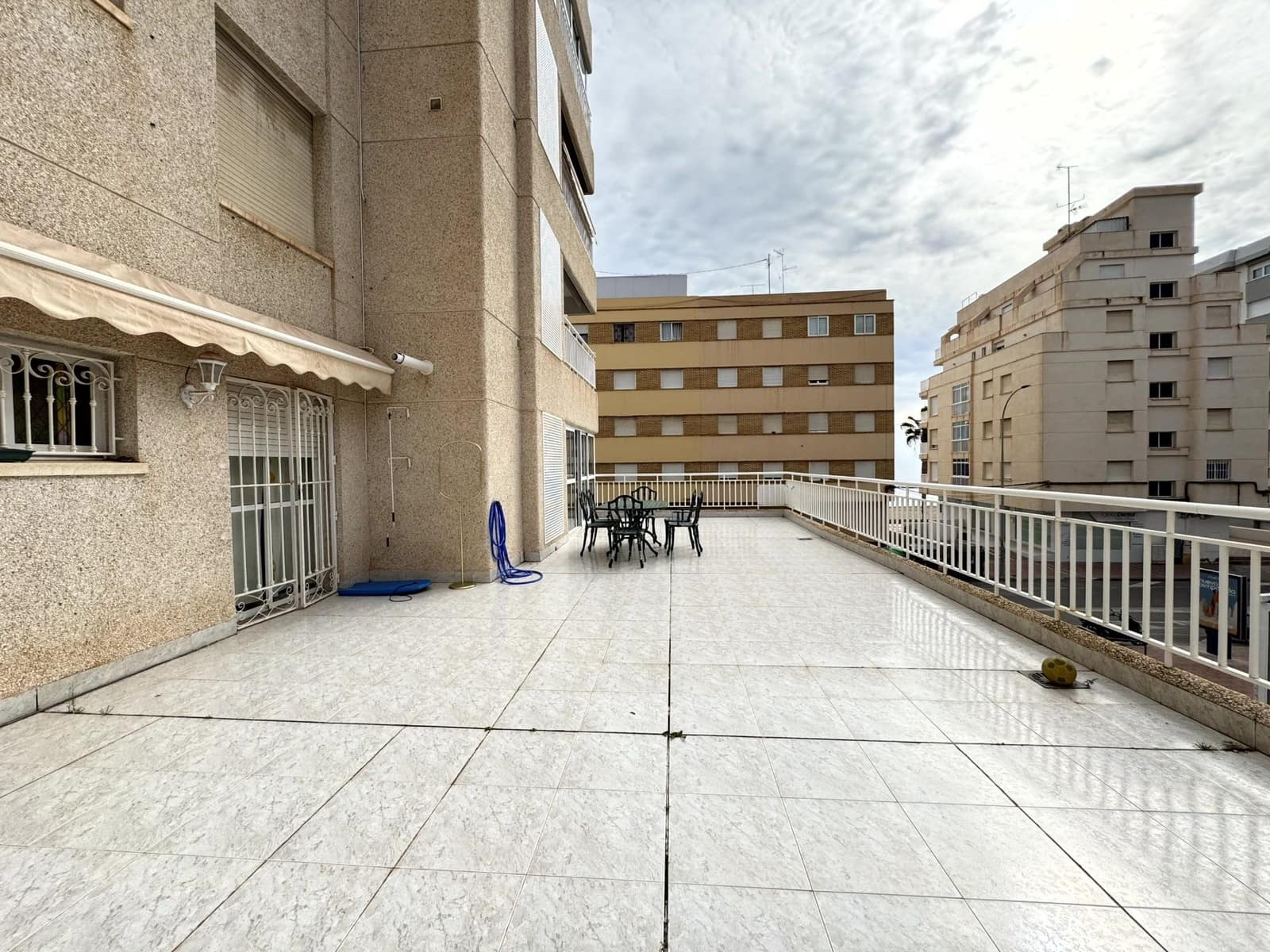 Apartamento de 4 habitaciones en Aguilas en venta con garaje - 300.000 € (Ref: 9921356)