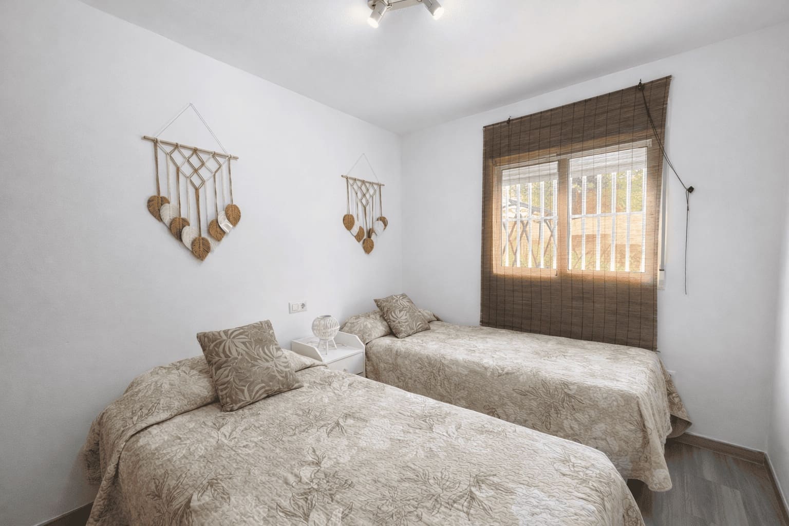 4 bedroom Semi-detached Villa for sale in Calabardina with pool garage - € 260,000 (Ref: 9921357)