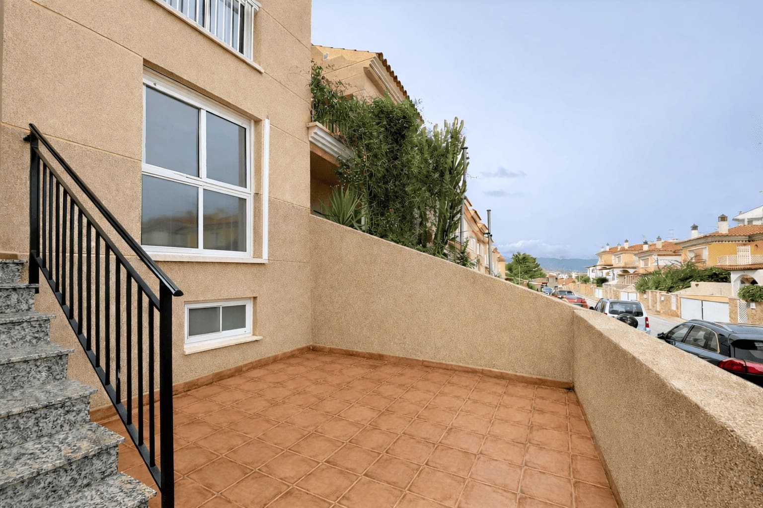 4 bedroom Semi-detached Villa for sale in Calabardina with pool garage - € 260,000 (Ref: 9921357)
