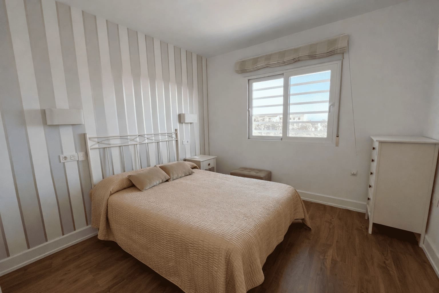 4 chambre Villa/Maison à vendre à Calarreona avec piscine garage - 650 000 € (Ref: 9921359)