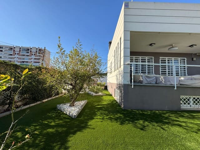 4 chambre Villa/Maison à vendre à Calarreona, Aguilas avec piscine garage - 650 000 € (Ref: 9921359)