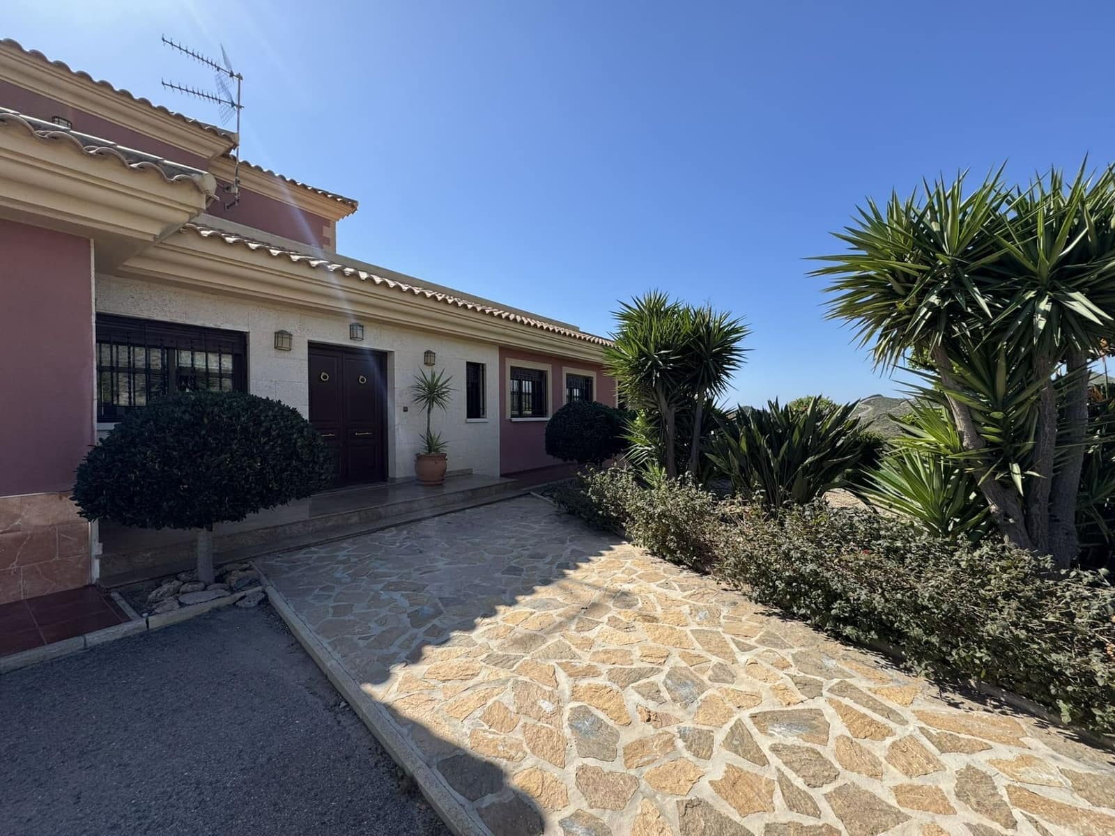5 bedroom Finca/Country House for sale in Aguilas with pool garage - € 880,000 (Ref: 9921361)
