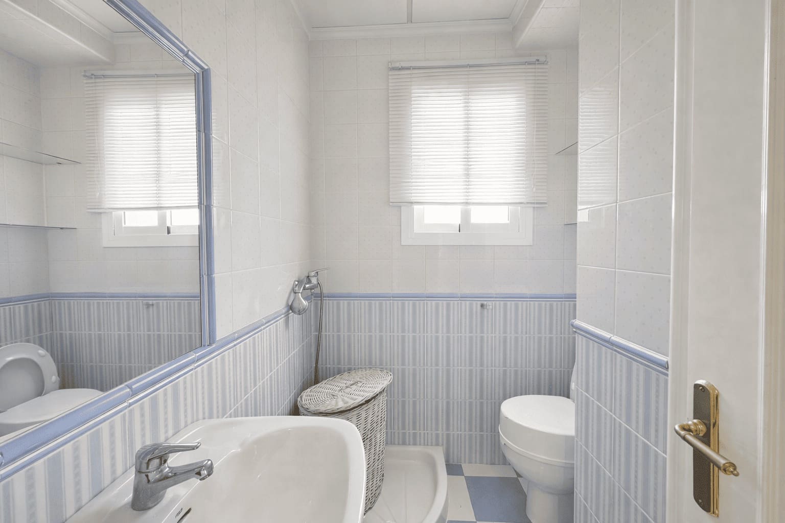 3 bedroom Apartment for sale in Aguilas with garage - € 290,000 (Ref: 9921363)