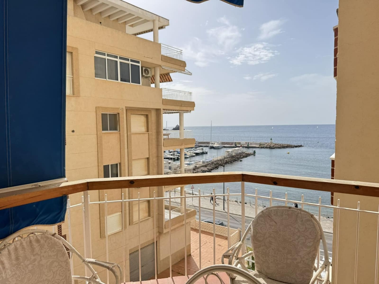 3 bedroom Apartment for sale in Aguilas with garage - € 290,000 (Ref: 9921363)