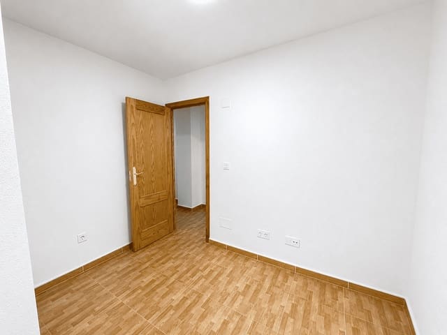 Apartamento de 3 habitaciones en Casco Antiguo, Aguilas en venta - 121.000 € (Ref: 9921366)