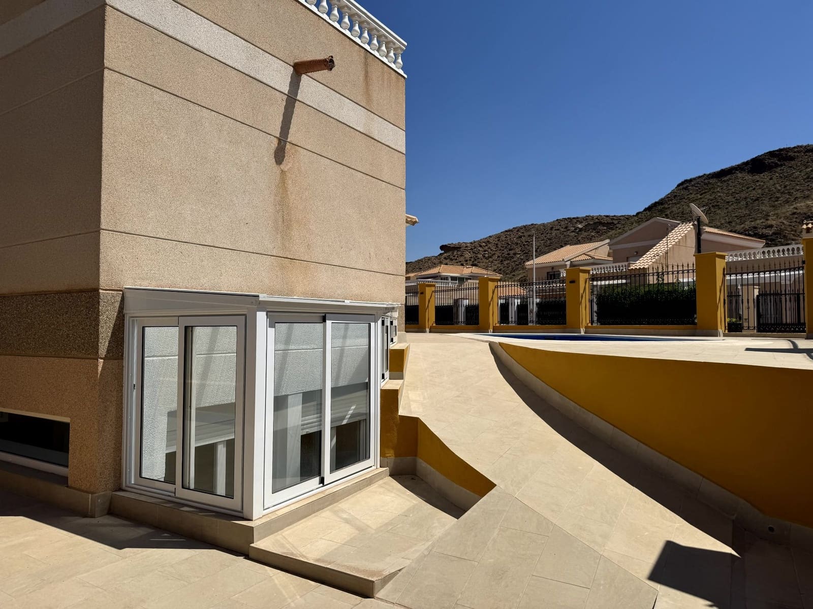 2 chambre Villa/Maison à vendre à San Juan de los Terreros avec piscine garage - 397 000 € (Ref: 9951008)
