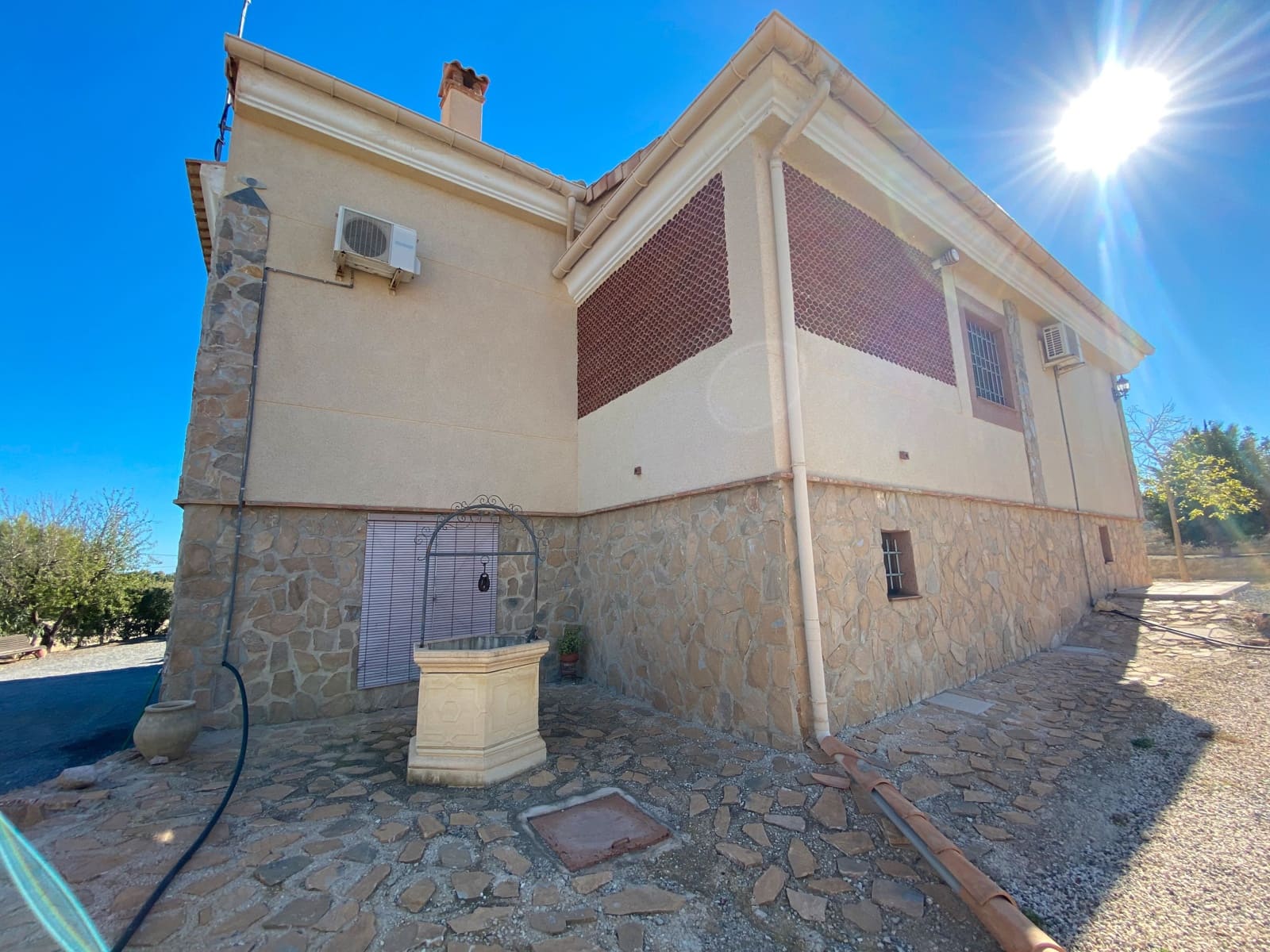 5 Zimmer Villa zu verkaufen in Alicante / Alacant Stadt - 525.000 € (Ref: 8782339)