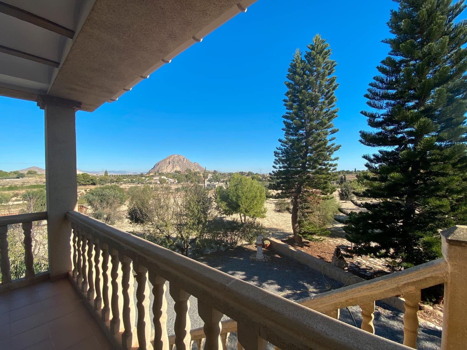 5 Zimmer Villa zu verkaufen in Alicante / Alacant Stadt - 525.000 € (Ref: 8782339)