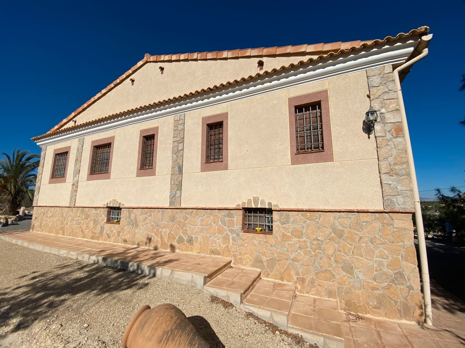 5 Zimmer Villa zu verkaufen in Alicante / Alacant Stadt - 525.000 € (Ref: 8782339)