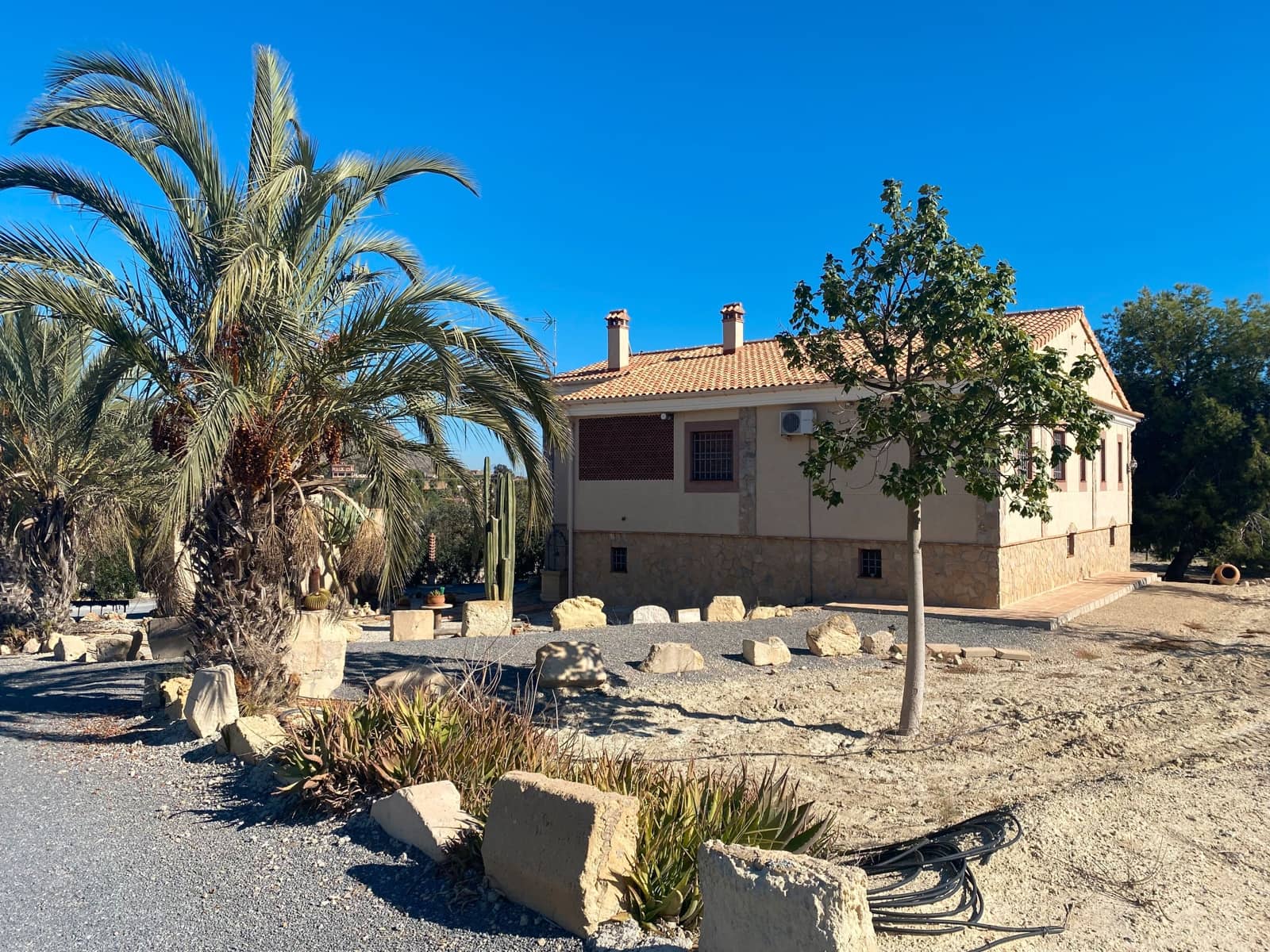 5 Zimmer Villa zu verkaufen in Alicante / Alacant Stadt - 525.000 € (Ref: 8782339)