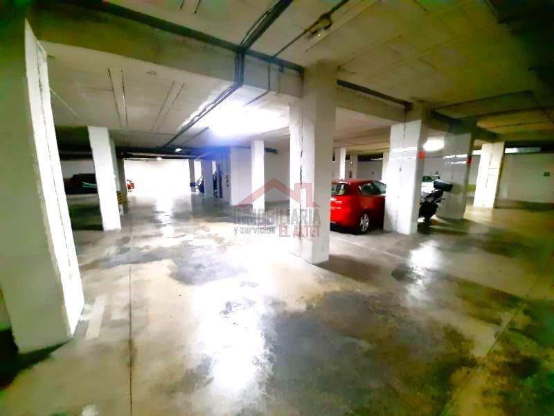 Garage til salg i Elche / Elx - € 8.000 (Ref: 8782348)