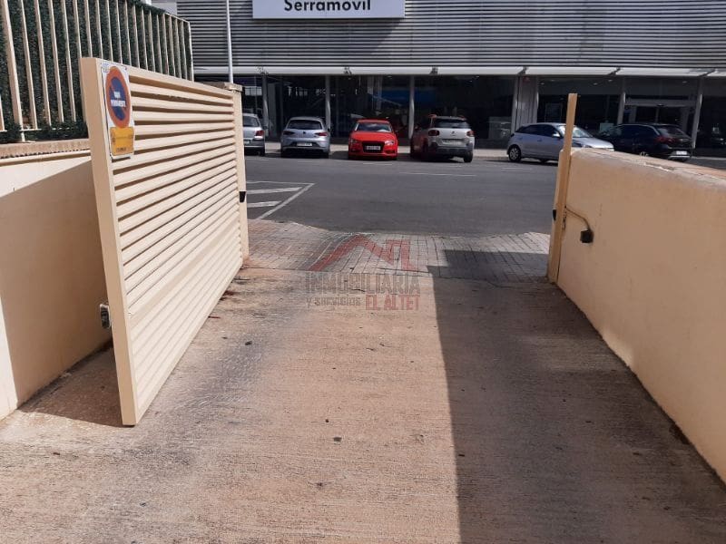 Garage til salg i Elche / Elx - € 8.000 (Ref: 8782348)