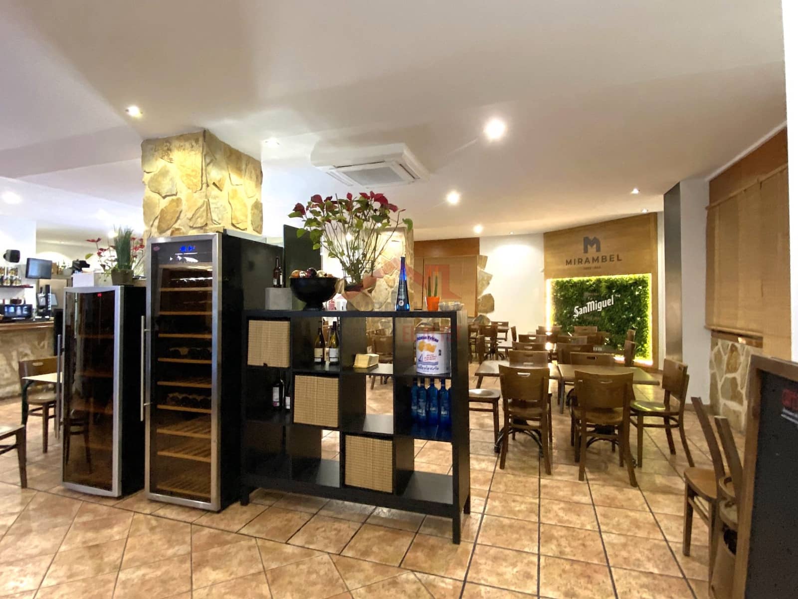 Commercieel te koop in Elche / Elx - € 360.000 (Ref: 8788045)