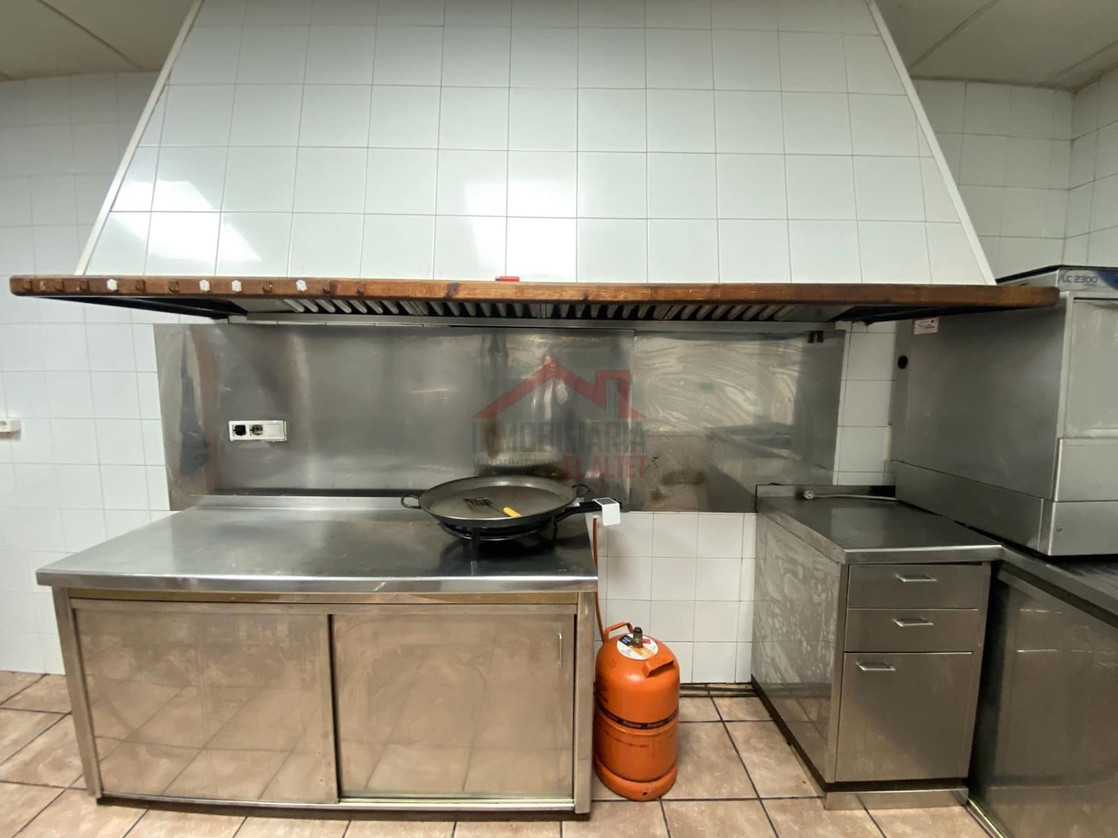 Commercieel te koop in Elche / Elx - € 149.900 (Ref: 8788627)