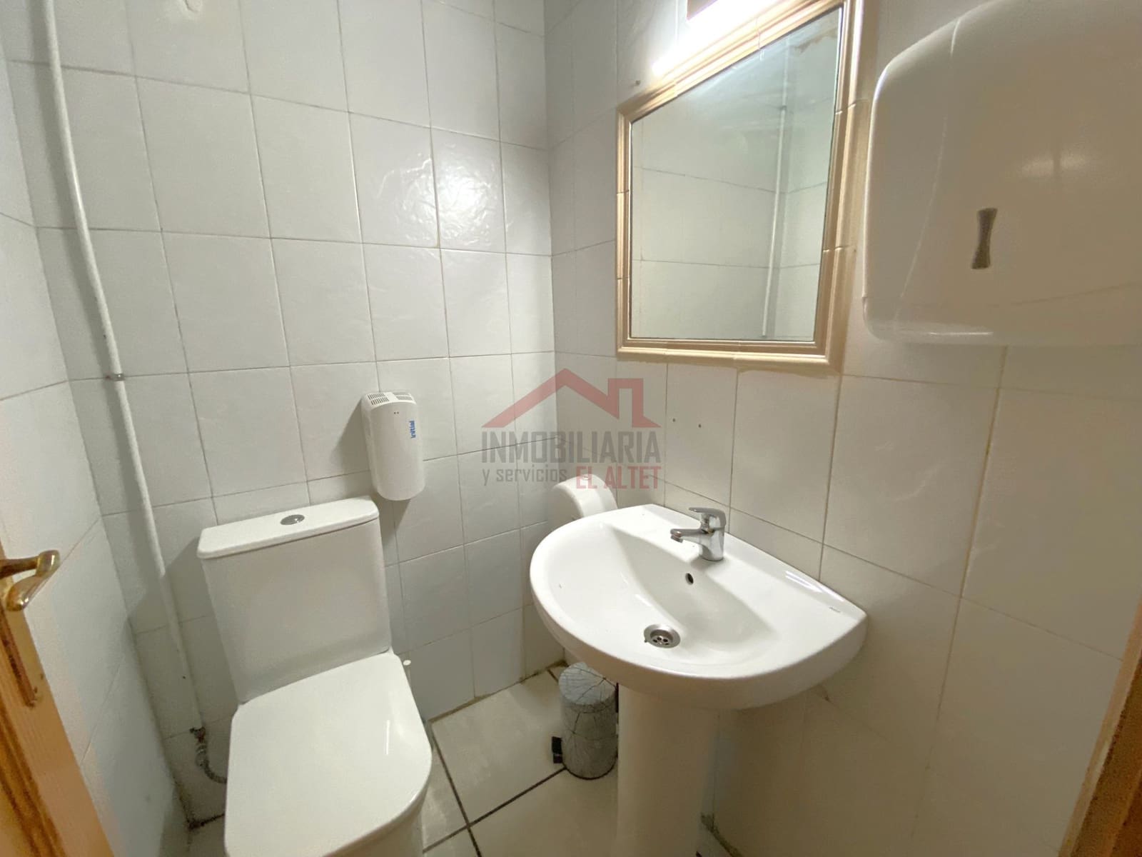 Commercieel te koop in Elche / Elx - € 149.900 (Ref: 8788627)