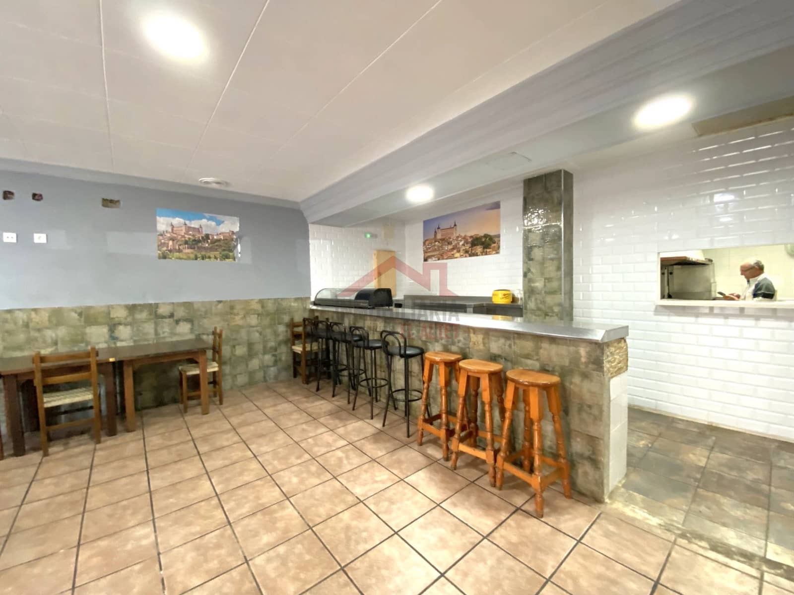 Commercieel te koop in Elche / Elx - € 149.900 (Ref: 8788627)