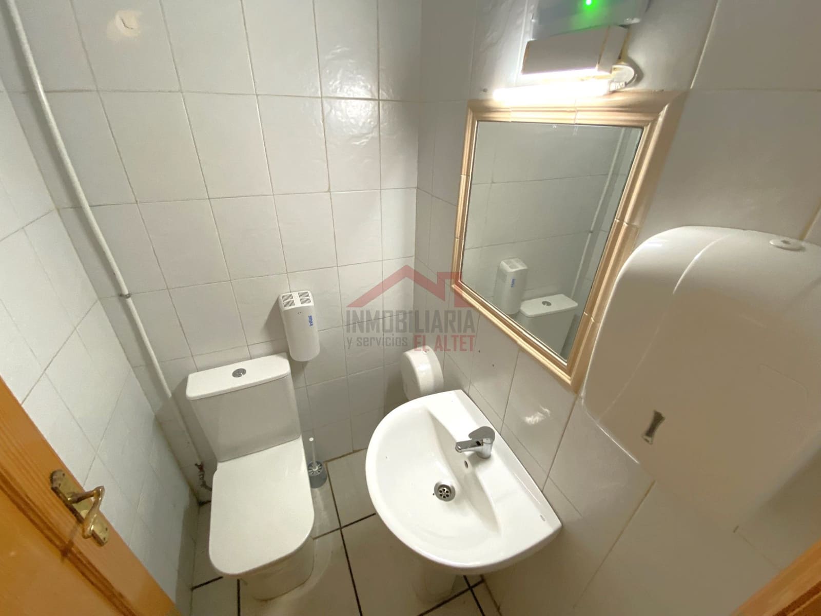 Commercieel te koop in Elche / Elx - € 149.900 (Ref: 8788627)