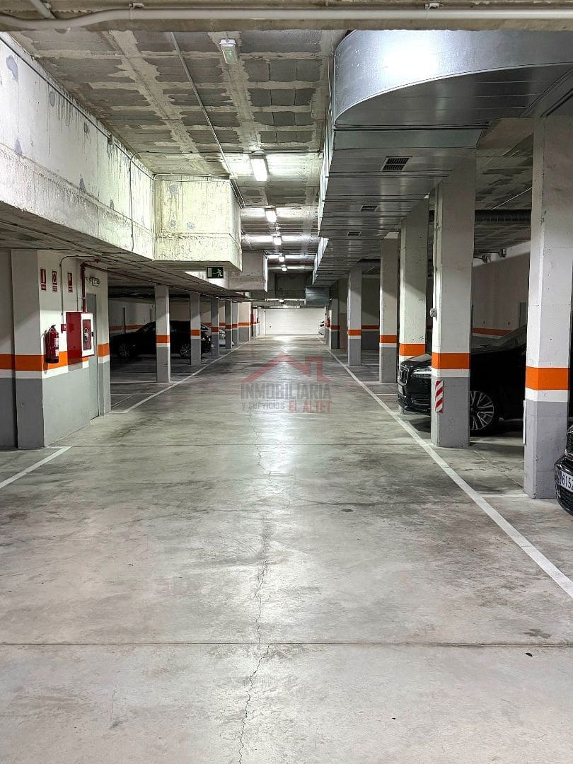 3 Zimmer Apartment zu vermieten in Elche / Elx mit Pool - 950 € (Ref: 8912101)