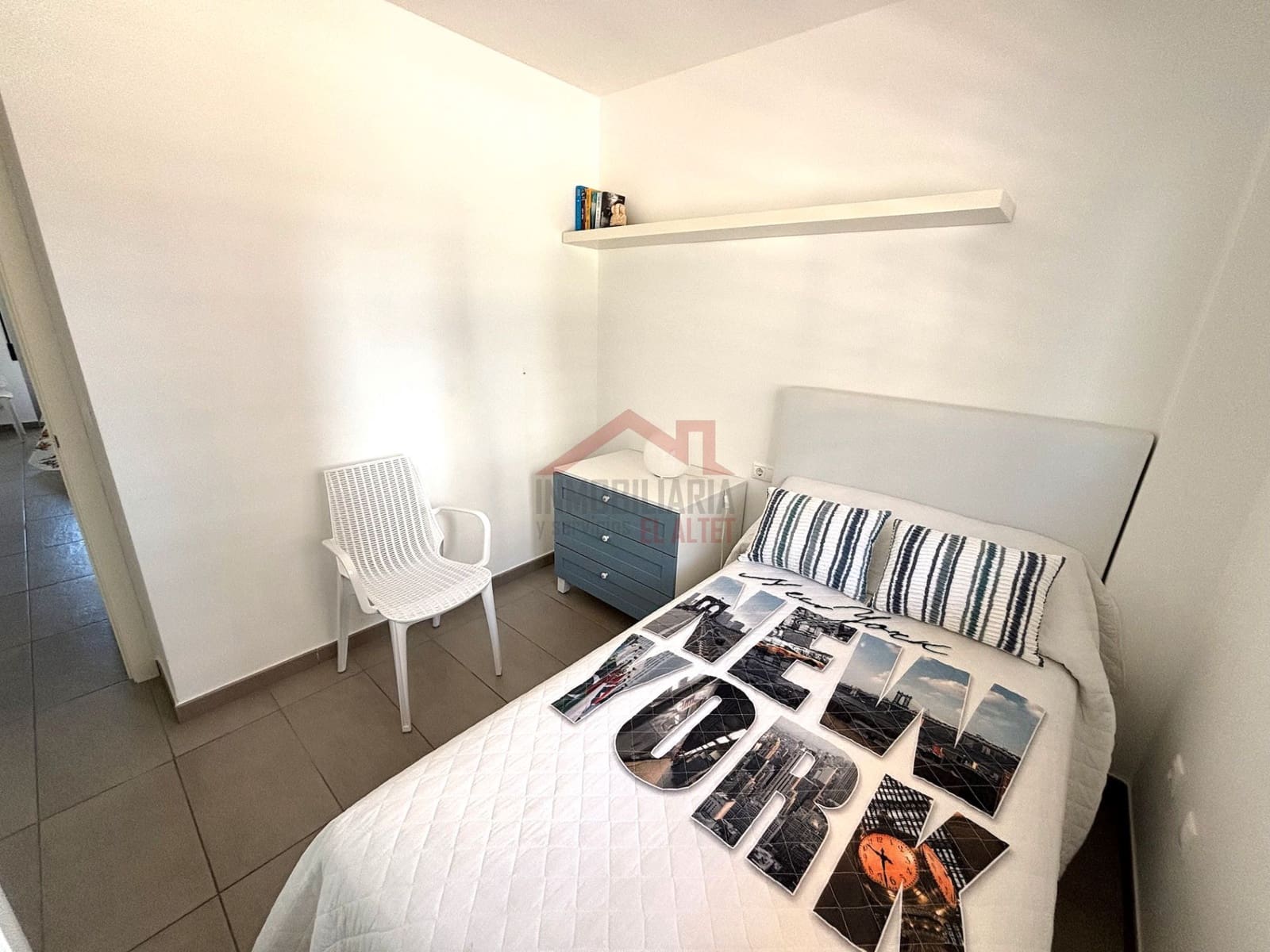 3 Zimmer Apartment zu vermieten in Elche / Elx mit Pool - 950 € (Ref: 8912101)