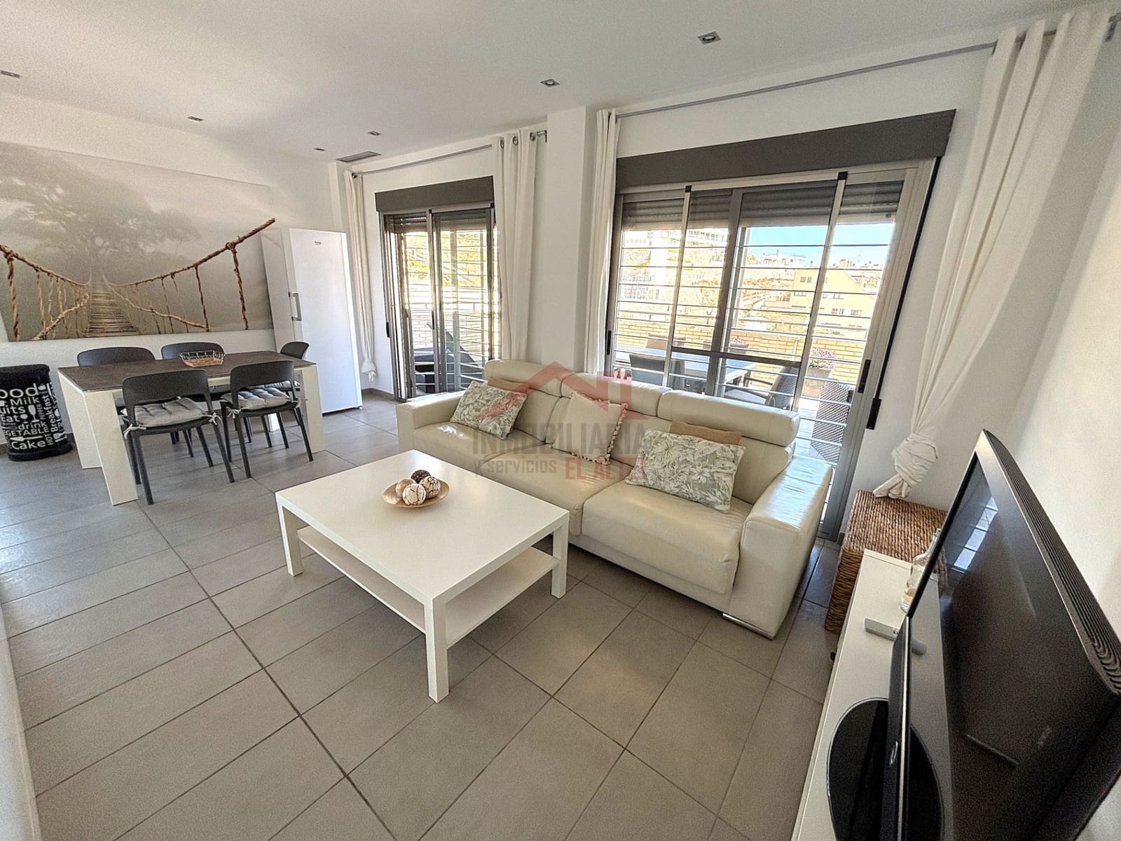 3 Zimmer Apartment zu vermieten in Elche / Elx mit Pool - 950 € (Ref: 8912101)