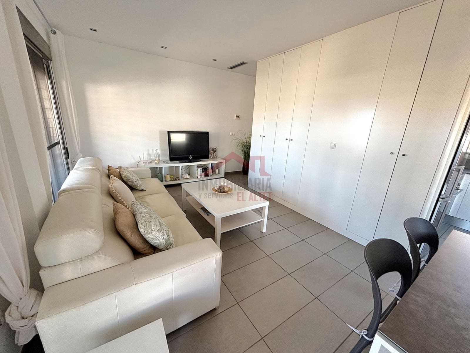 3 Zimmer Apartment zu vermieten in Elche / Elx mit Pool - 950 € (Ref: 8912101)