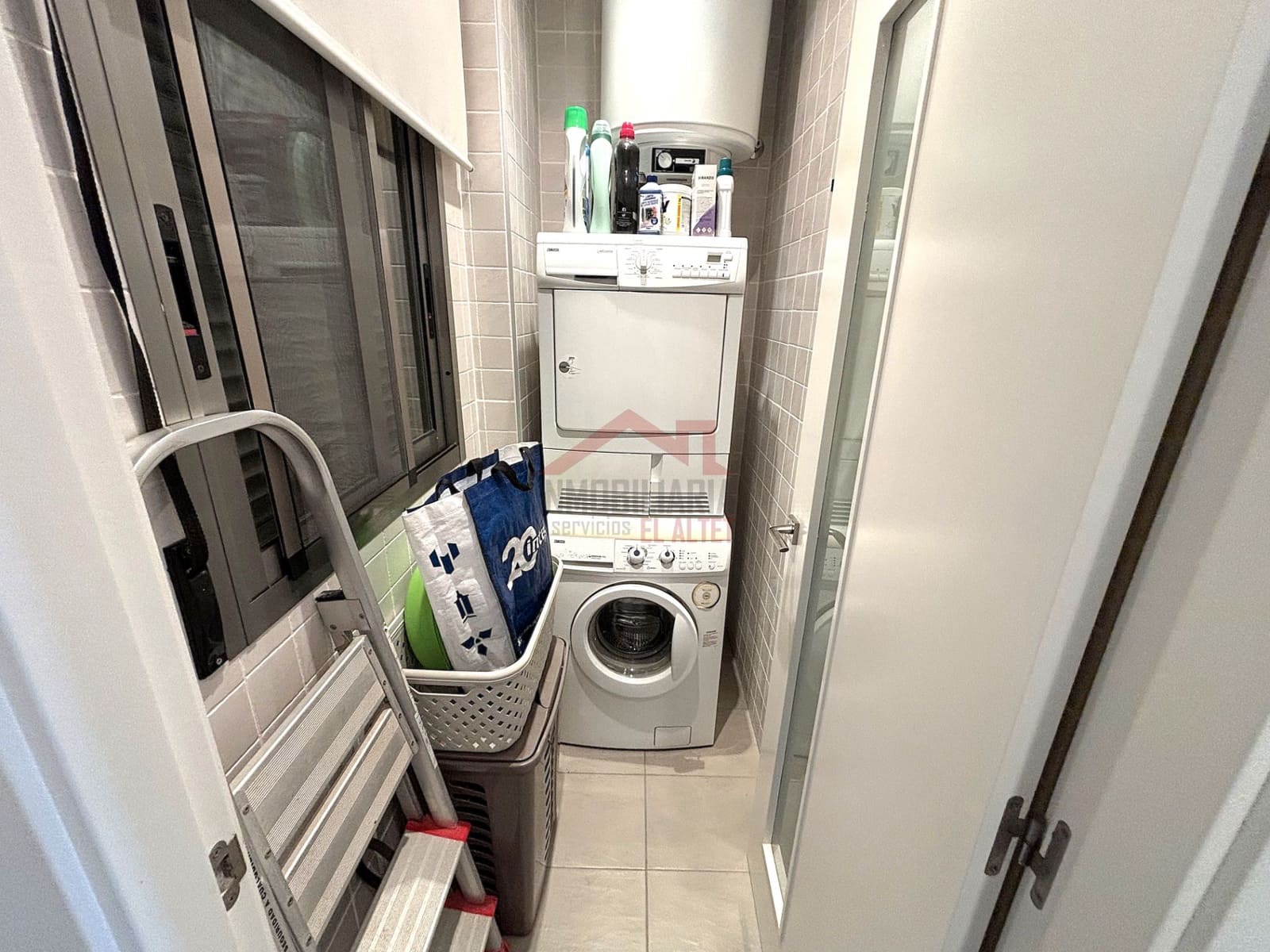 3 Zimmer Apartment zu vermieten in Elche / Elx mit Pool - 950 € (Ref: 8912101)