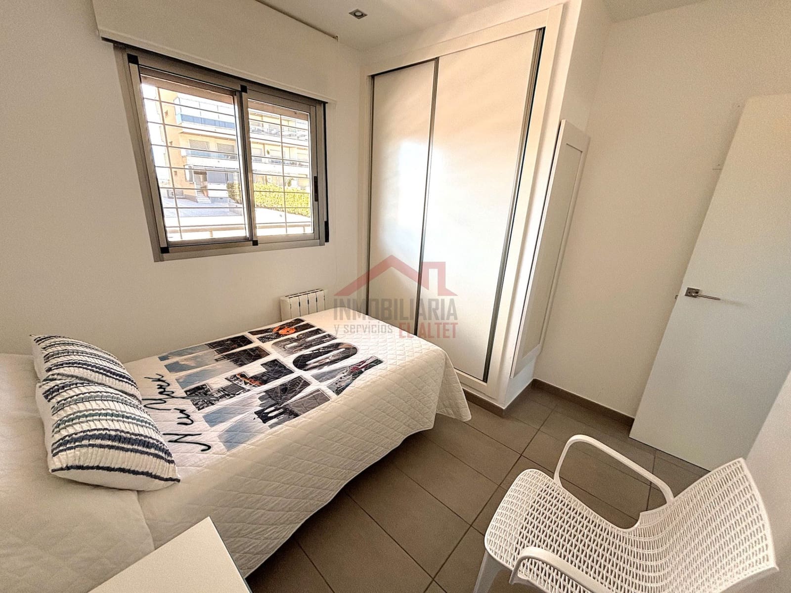 3 Zimmer Apartment zu vermieten in Elche / Elx mit Pool - 950 € (Ref: 8912101)