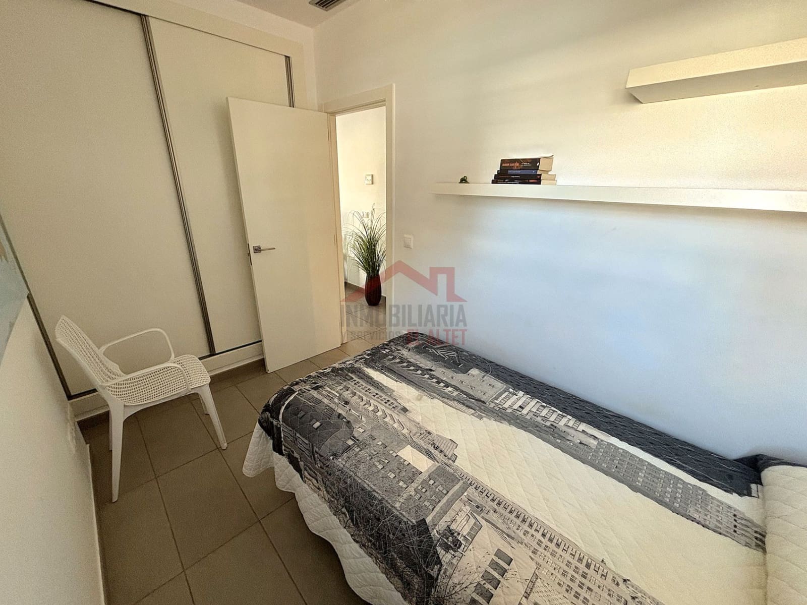 3 Zimmer Apartment zu vermieten in Elche / Elx mit Pool - 950 € (Ref: 8912101)