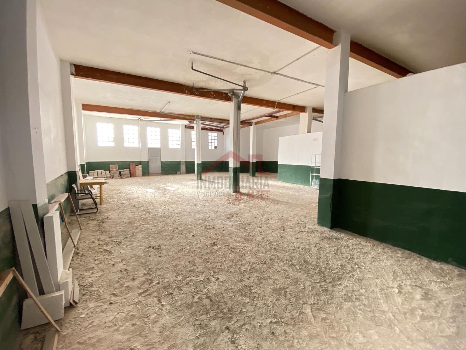 Erhverv til salg i Elche / Elx - € 125.000 (Ref: 8949767)