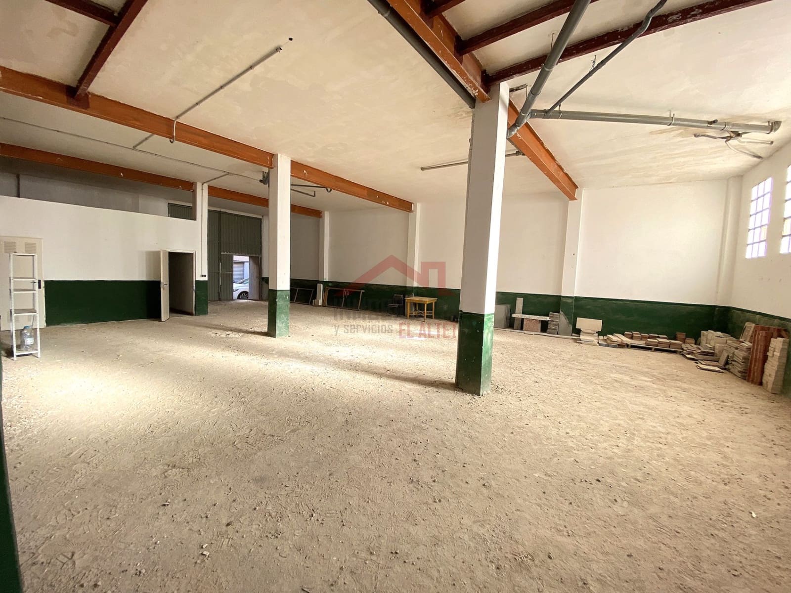 Erhverv til salg i Elche / Elx - € 125.000 (Ref: 8949767)