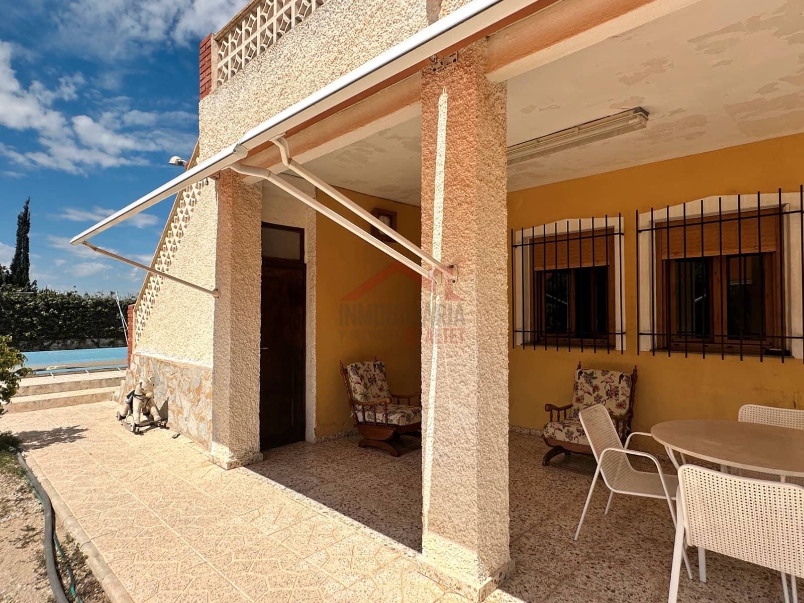 3 slaapkamer Villa te koop in Elche / Elx met zwembad garage - € 299.900 (Ref: 8967271)