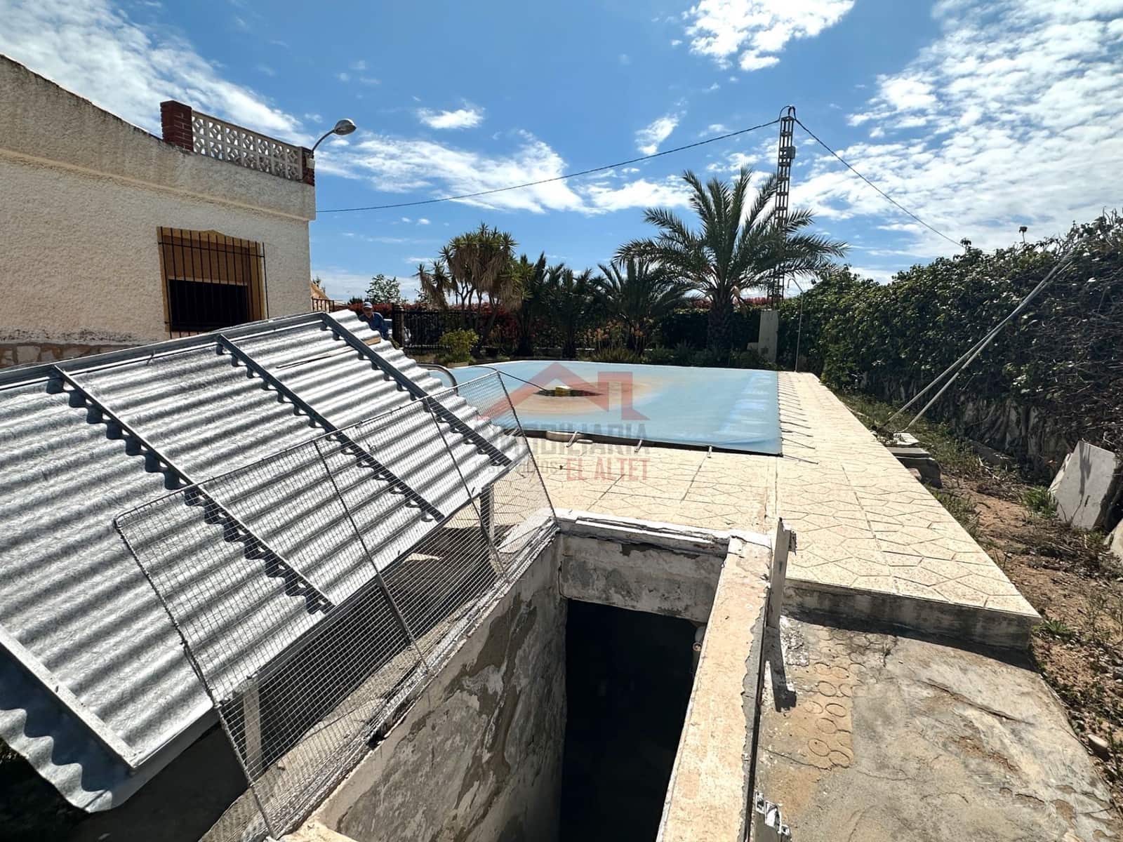 3 slaapkamer Villa te koop in Elche / Elx met zwembad garage - € 299.900 (Ref: 8967271)