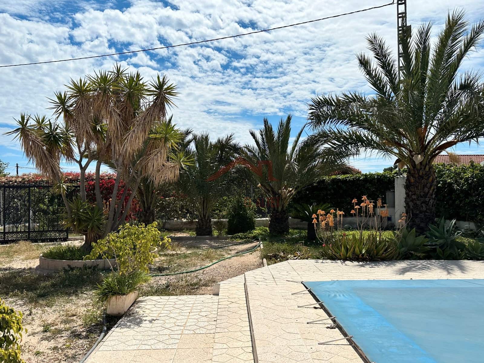 3 slaapkamer Villa te koop in Elche / Elx met zwembad garage - € 299.900 (Ref: 8967271)