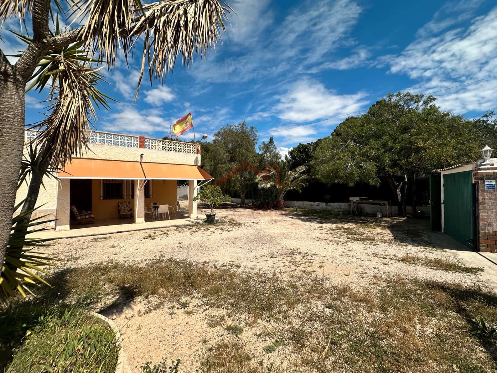 3 slaapkamer Villa te koop in Elche / Elx met zwembad garage - € 299.900 (Ref: 8967271)