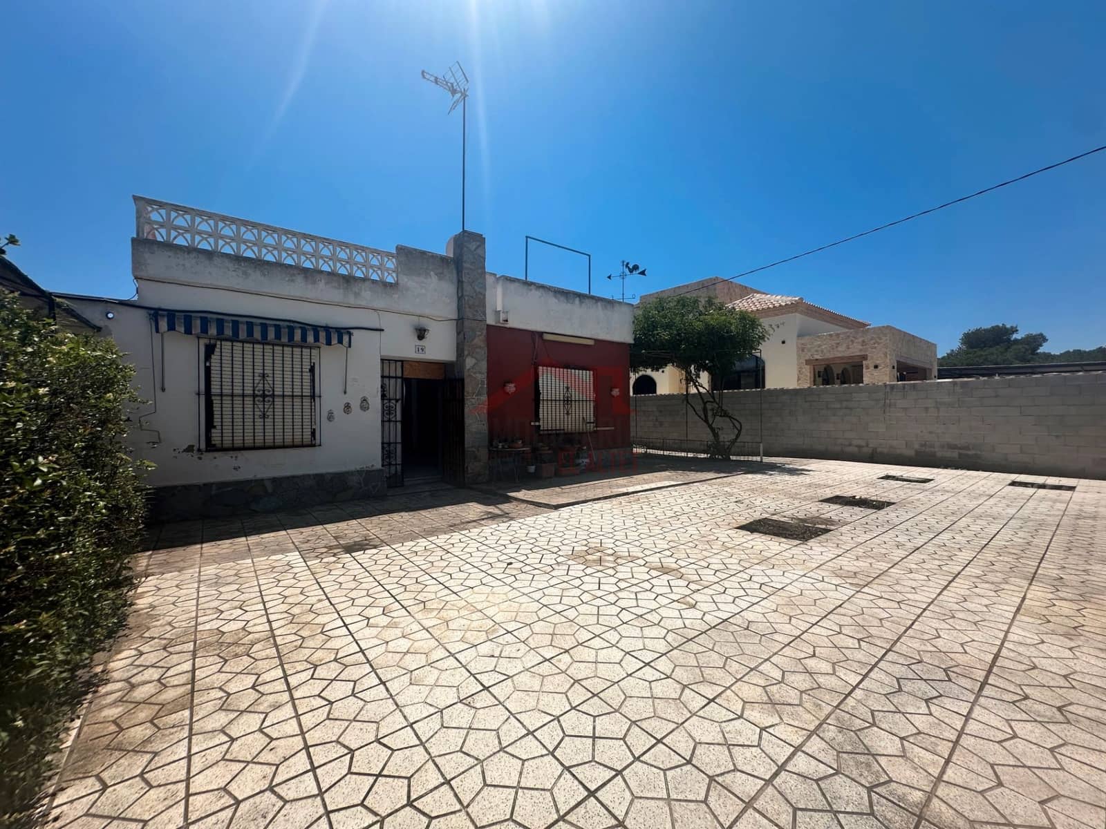 3 bedroom Finca/Country House for sale in Elche / Elx with garage - € 229,900 (Ref: 9033828)