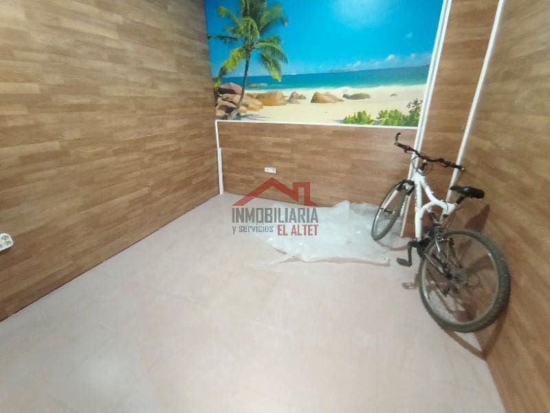 Erhverv til leje i El Altet - € 500 (Ref: 9046233)