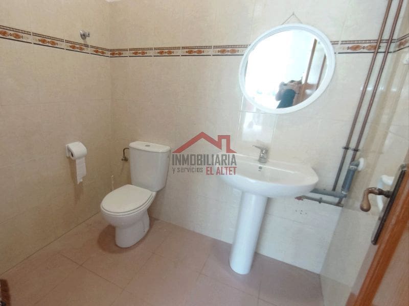 Erhverv til leje i El Altet - € 500 (Ref: 9046233)