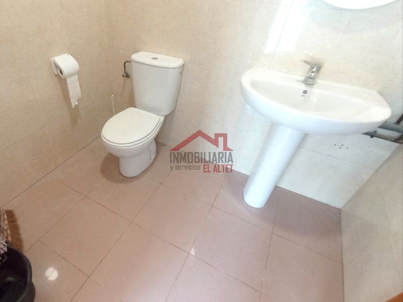 Erhverv til leje i El Altet - € 500 (Ref: 9046233)