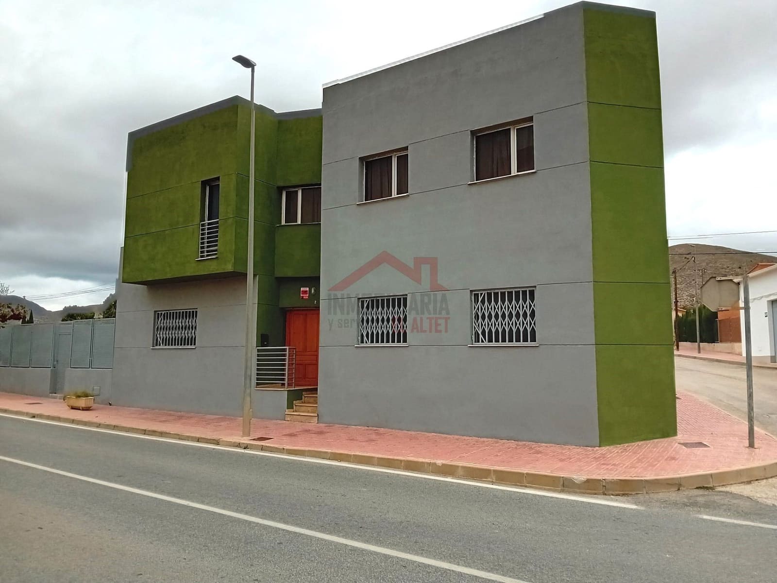 Commerciale in vendita in Hondon de los Frailes - 182.000 € (Rif: 9254431)