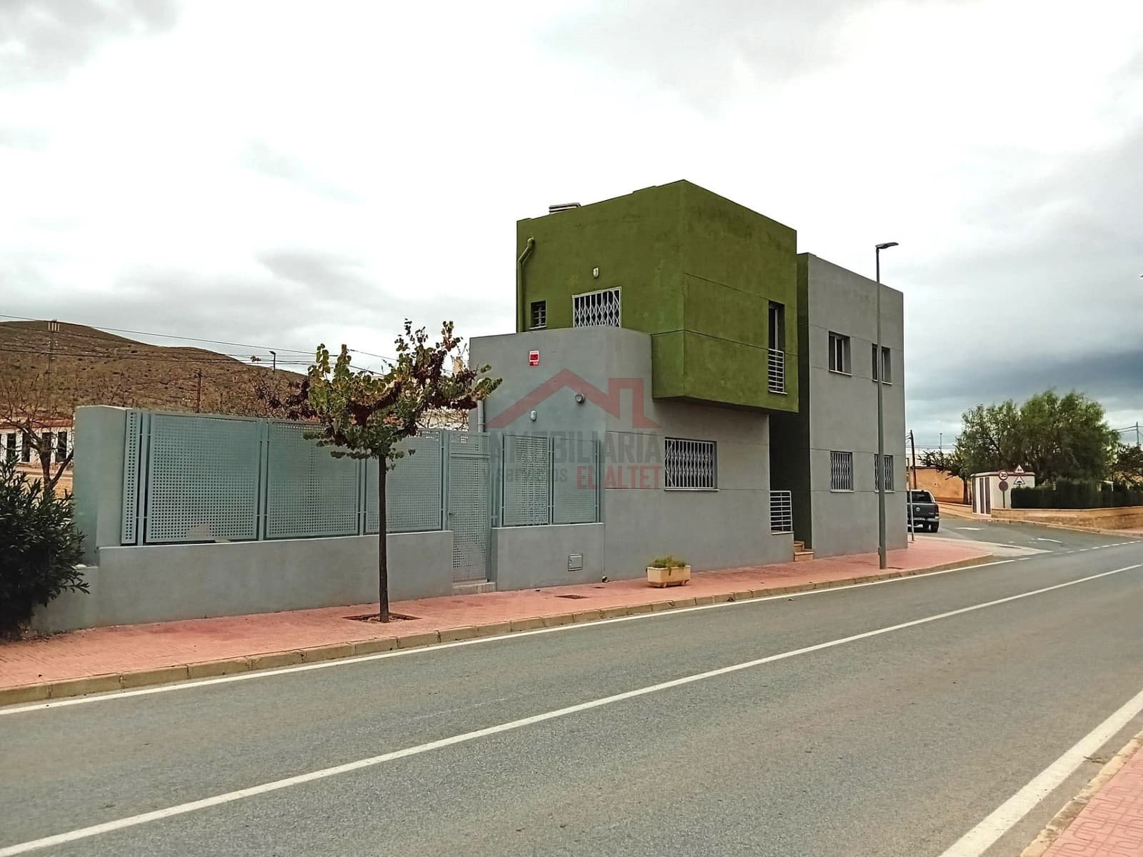 Commerciale in vendita in Hondon de los Frailes - 182.000 € (Rif: 9254431)