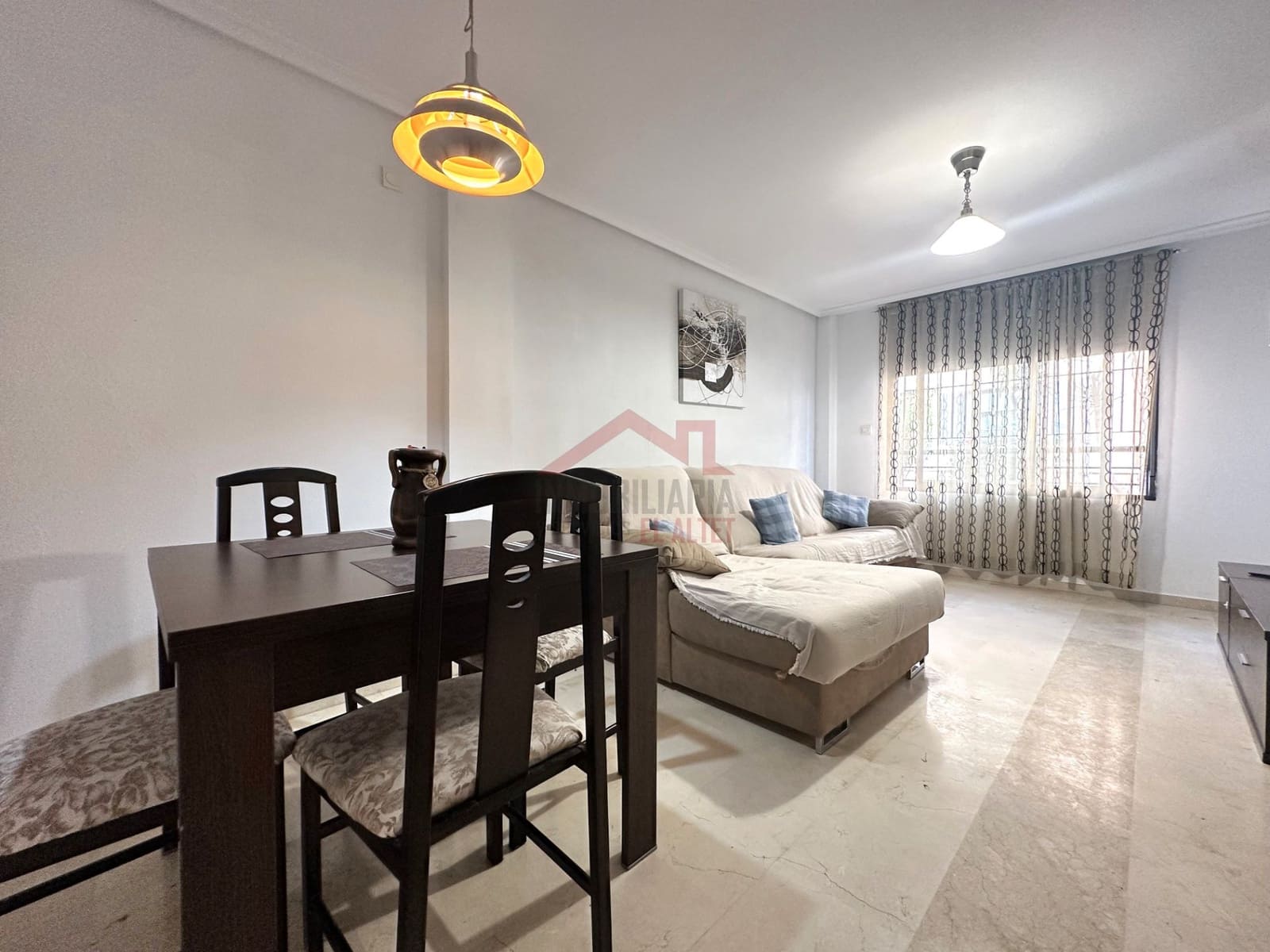 Piso de 2 habitaciones en Santa Pola en venta con garaje - 165.000 € (Ref: 9362923)