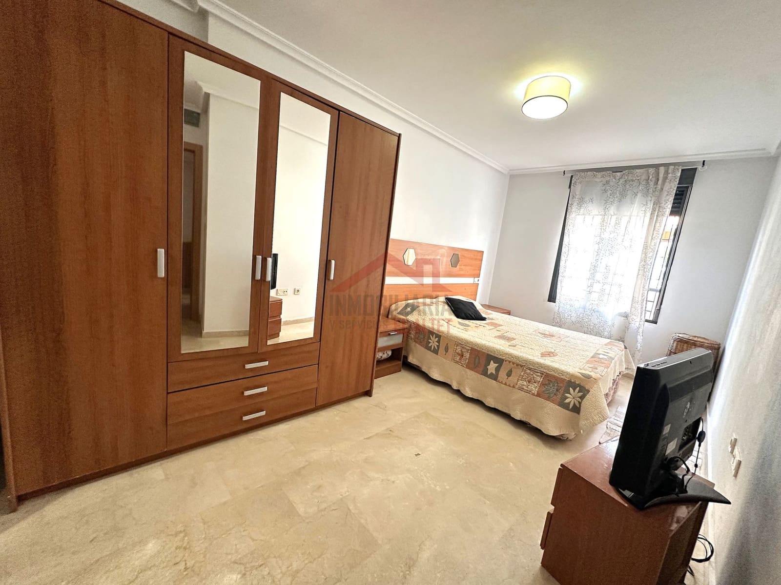 Piso de 2 habitaciones en Santa Pola en venta con garaje - 165.000 € (Ref: 9362923)