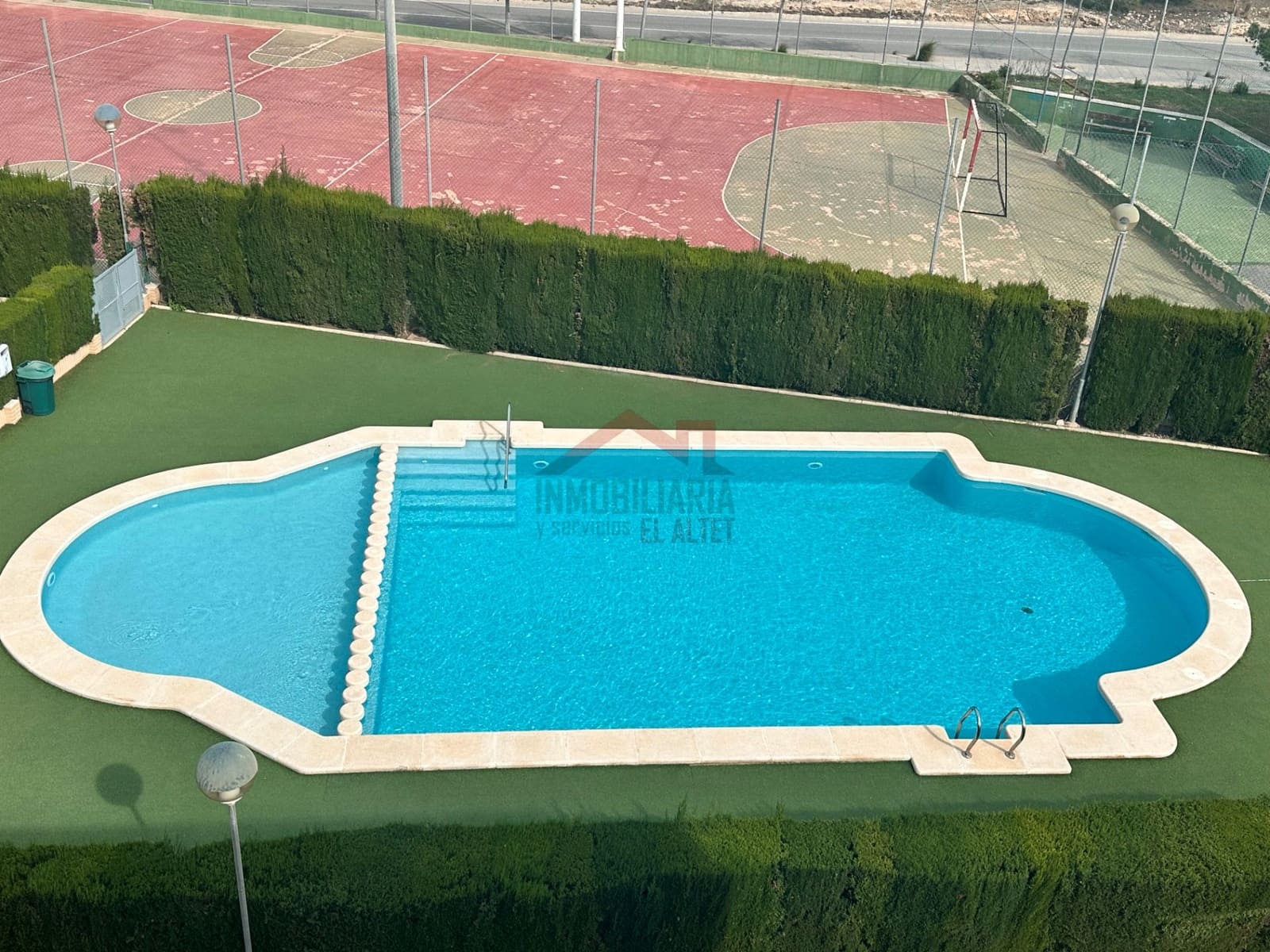 Piso de 2 habitaciones en Santa Pola en venta con garaje - 165.000 € (Ref: 9362923)