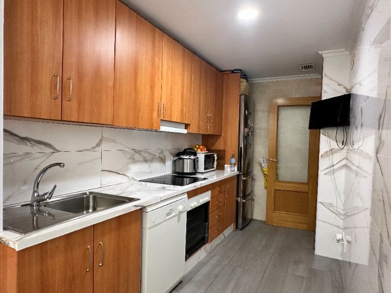 3 makuuhuone Asunto myytävänä paikassa Elche / Elx - 182 000 € (Ref: 9405801)