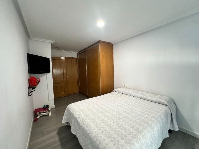 3 makuuhuone Asunto myytävänä paikassa Elche / Elx - 182 000 € (Ref: 9405801)