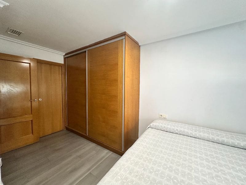 3 makuuhuone Asunto myytävänä paikassa Elche / Elx - 182 000 € (Ref: 9405801)