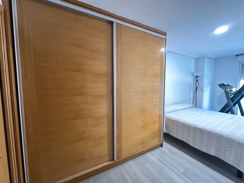 3 makuuhuone Asunto myytävänä paikassa Elche / Elx - 182 000 € (Ref: 9405801)